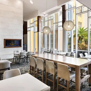 Hotel By Marriott Daytona Speedway/airport
