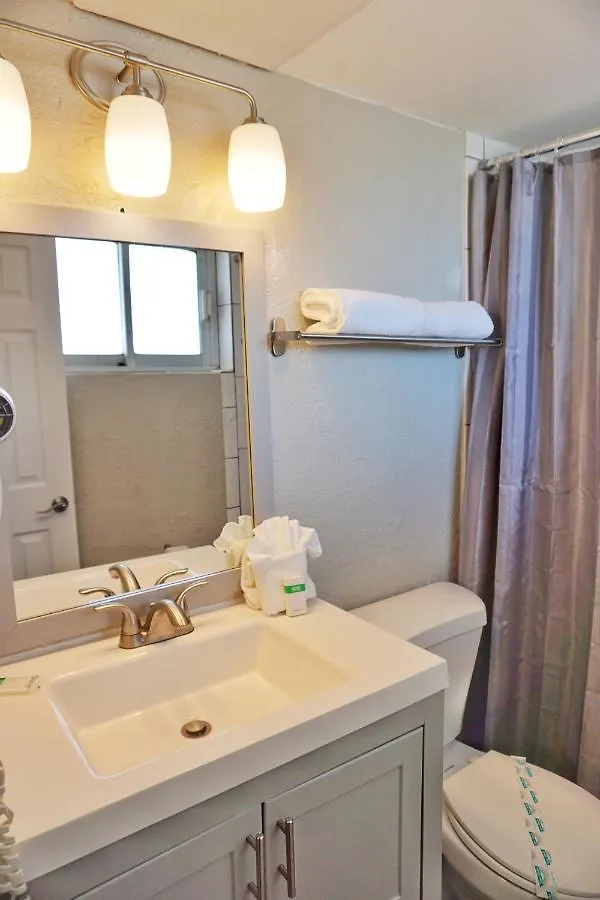 Daytona Inn Studios Daytona Beach Hotel